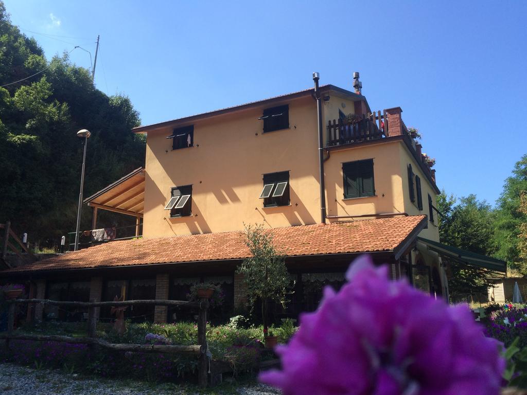 Agriturismo La Taverna Del Nonno Borzonasca Kültér fotó
