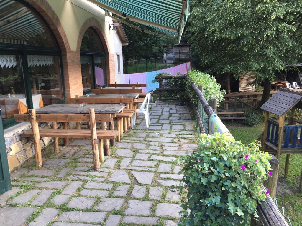 Agriturismo La Taverna Del Nonno Borzonasca Kültér fotó